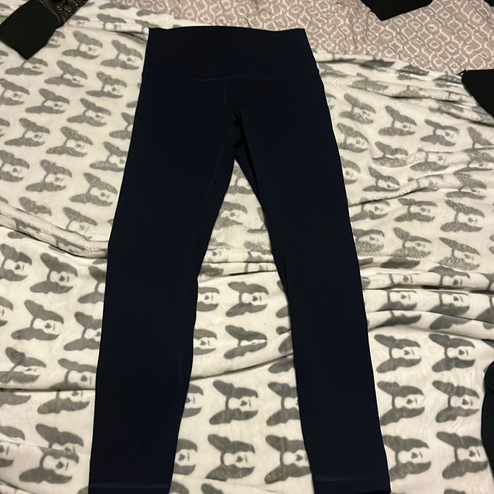 Navy blue lululemon wunder under 25” TRNV size 6